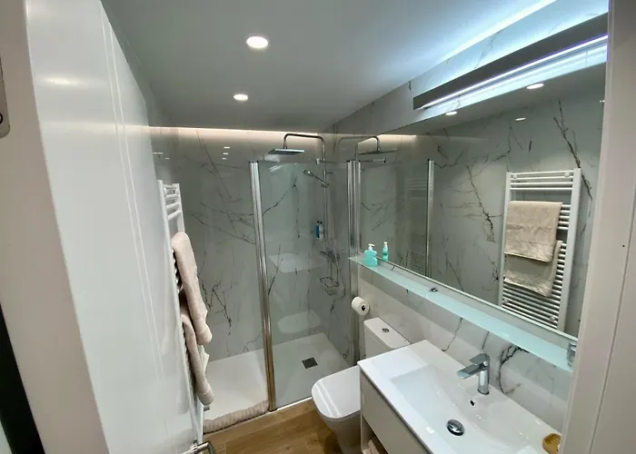 Airva: Bajada De La Libertad * バリャドリド